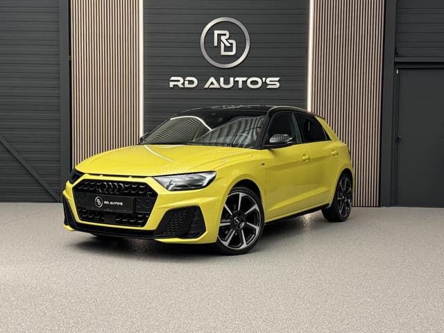Audi A1 Sportback 30 TFSI S Line edition one Carplay Navi Led Stoelverwarming